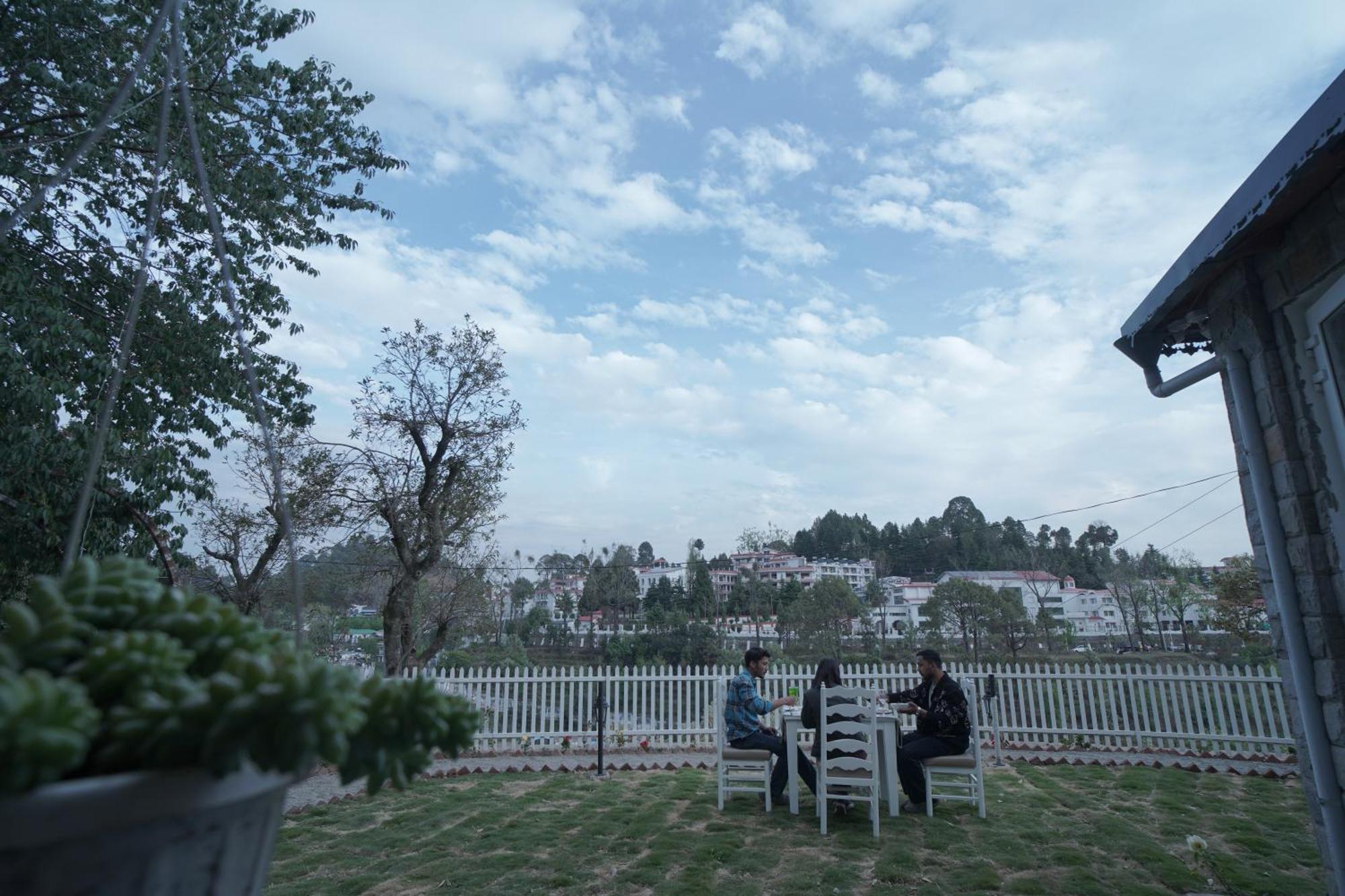 Casa De Bello, Nainital, Near Kainchi Dham Esterno foto